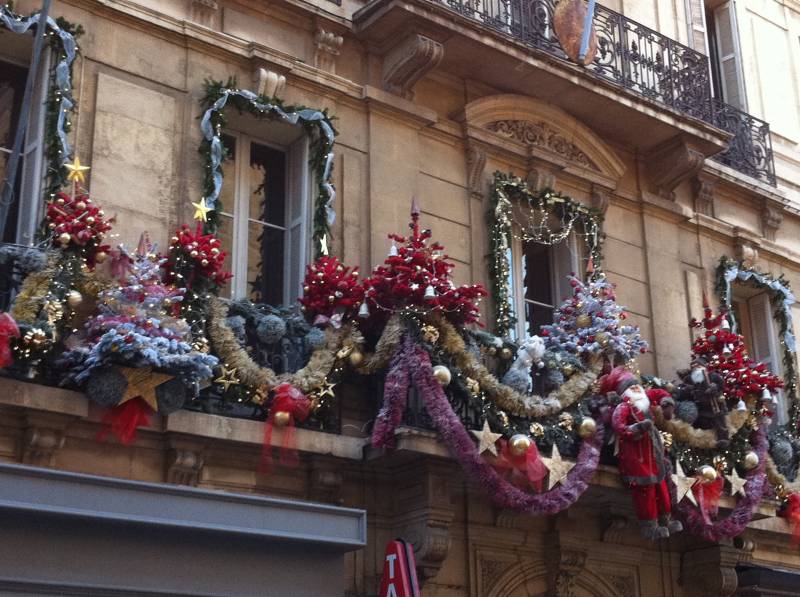 décoration de noel pose retrait décor Marseille Aix en Provence