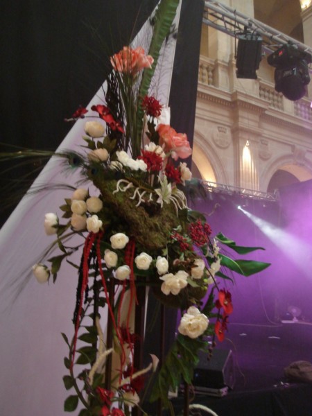 Location de décor floral pour salle de réception pour gala soirée lancement sur Marseille