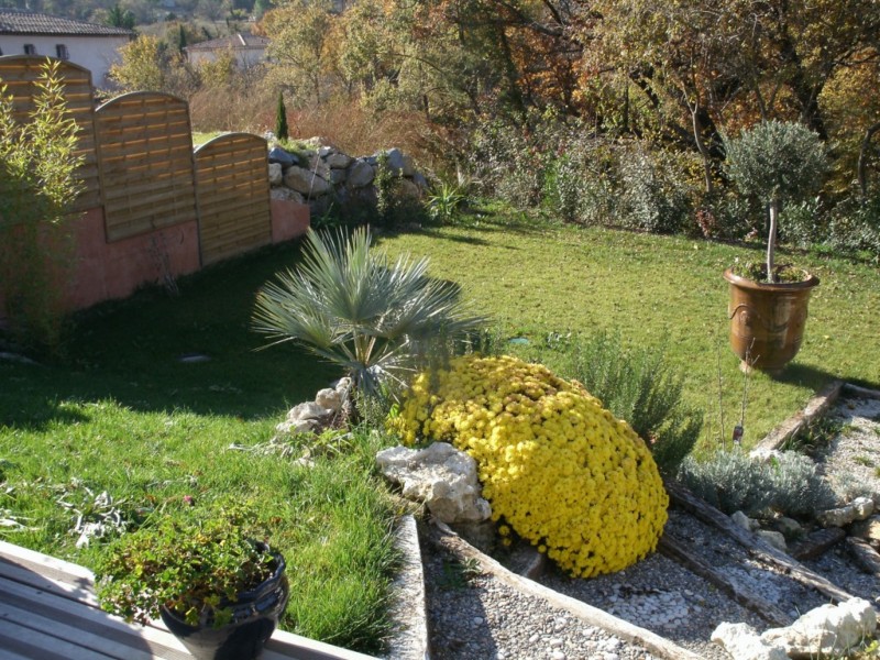 création de jardin espace vert paysagiste à Salernes et Draguignan