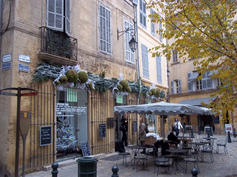 Décoration de noël pour entreprise et commerce, à location Aix en Provence