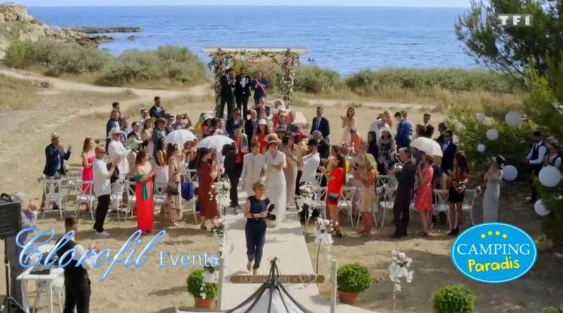 Création d'une arche nuptiale pour un mariage romantique et médiatique à Martigues en paca