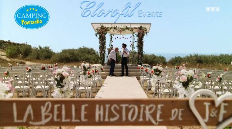 Arche nuptiale sur la plage de Martigues