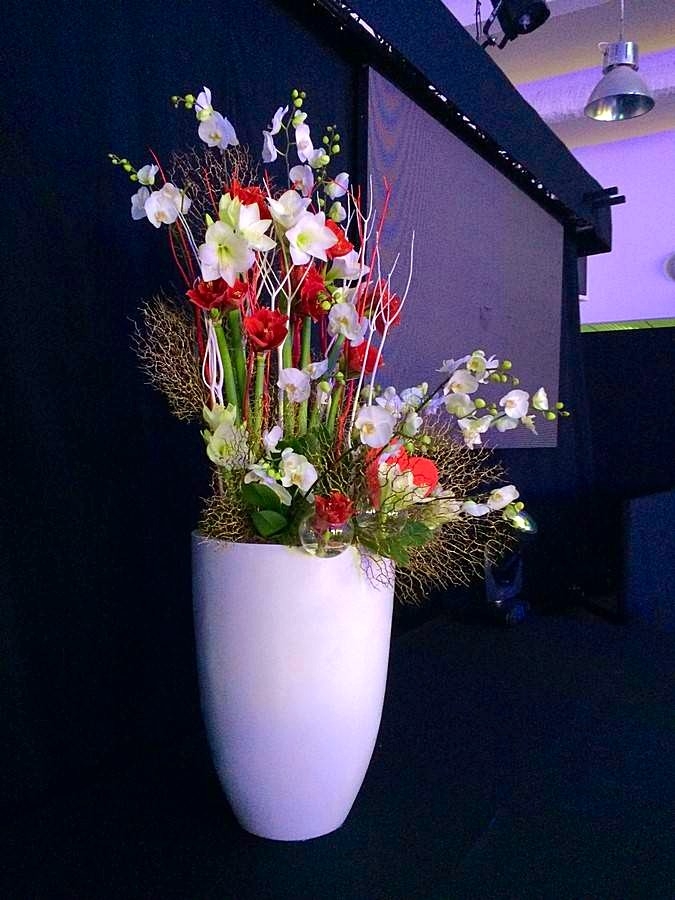 décoration florale de scéne et podium Toulon