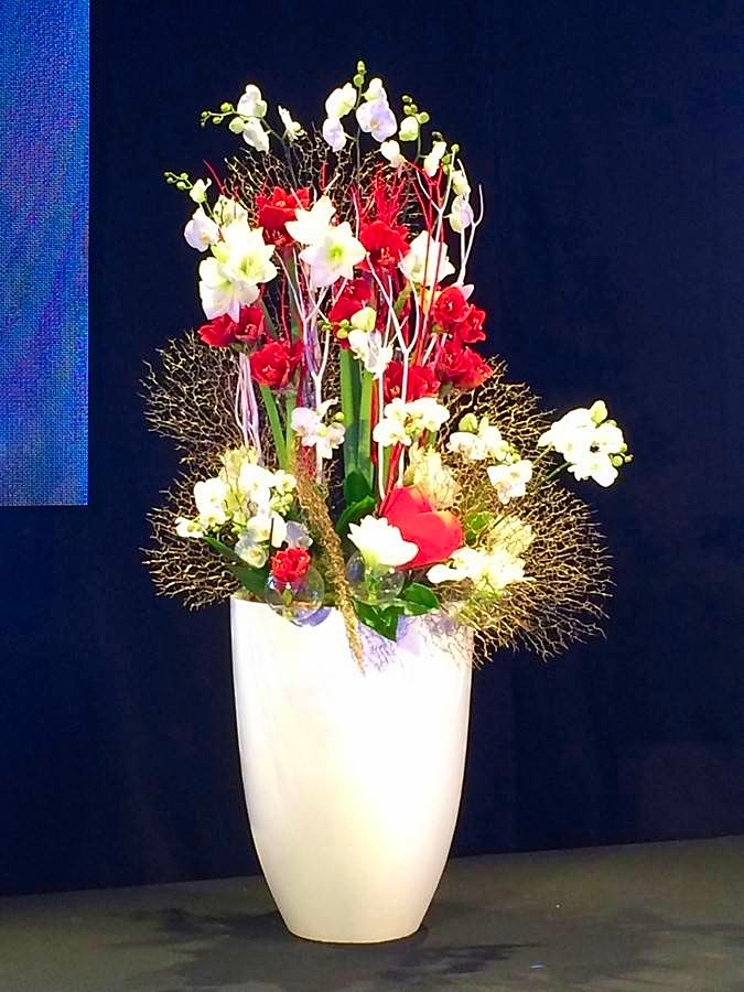 amarylis, phalaenospsis en composition florale Marseille