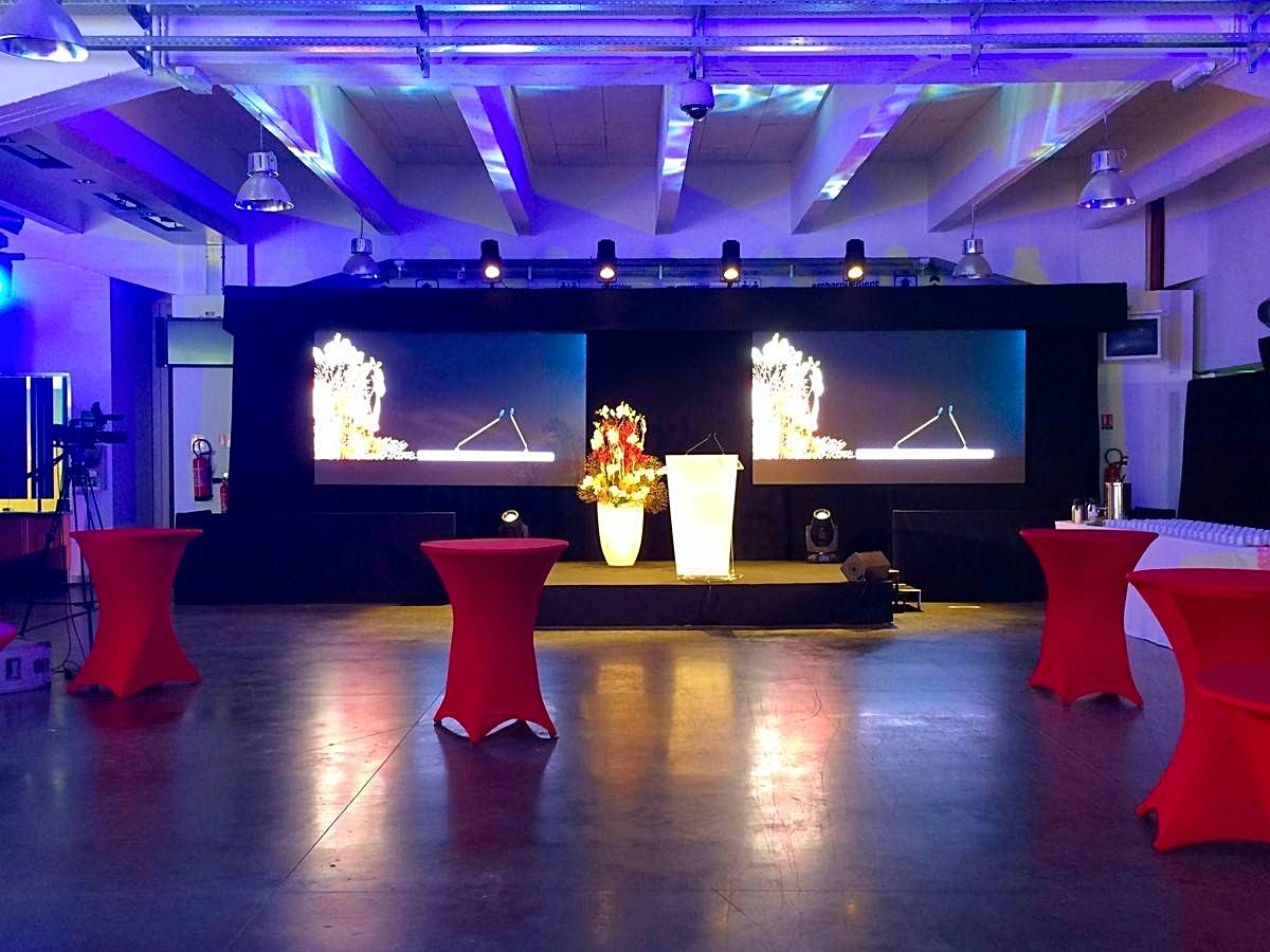 décoration florale de salle de réception inaugurale Var