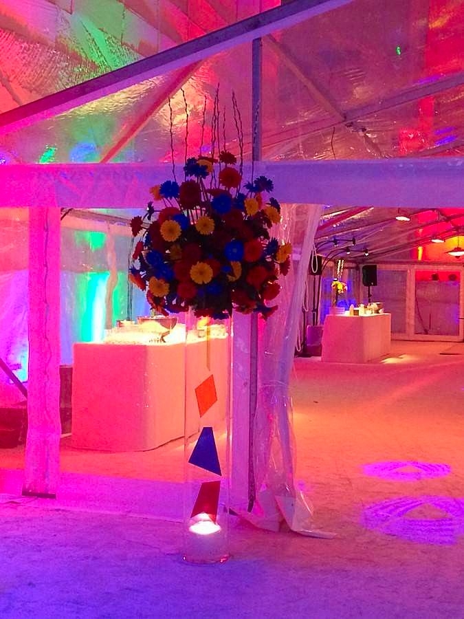 gerbera en composition florale pour evenement