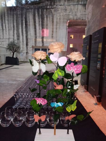 Création florale pour inauguration et vernissage en Provence Alpes Côtes d'Azur.