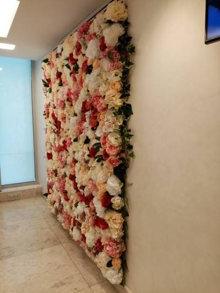 Mur de fleurs naturelles ou artificielles à la vente ou à la location pour événements privés et professionnels en paca