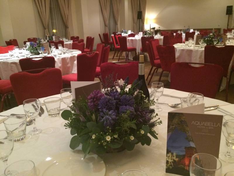 Composition florale de fleurs fraîches sur Aix en Provence.