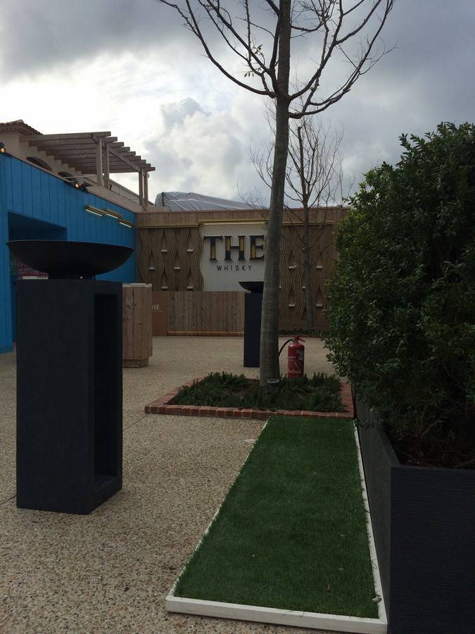 gazon artificiel en location pour événements dans le Var