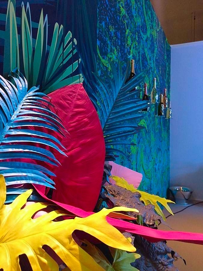 création florale de palmier pour stand exposition