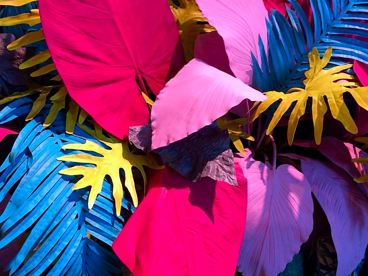 conception florale pour stand d'exposant sur salon