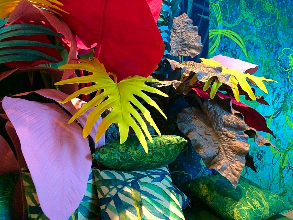 création florale contemporaine en location