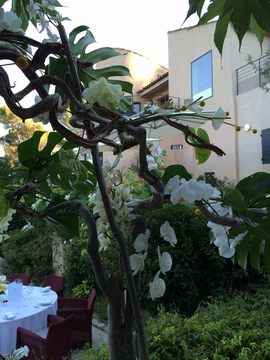 effet décoratif assuré grace à la splendeur de l'arche et procure une belle image vue de l'hotel