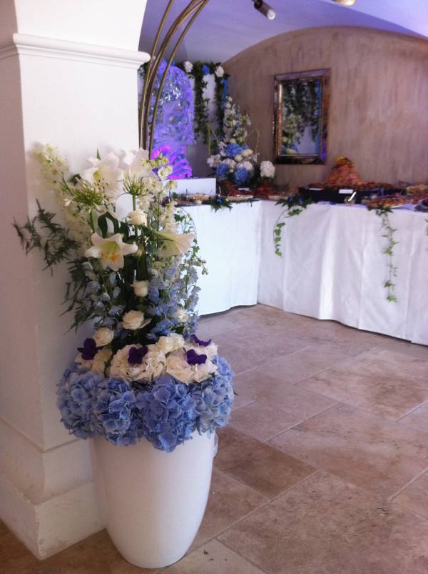 decoration florale buffet traiteur centre de table avignon Sainte Marie de la Mer