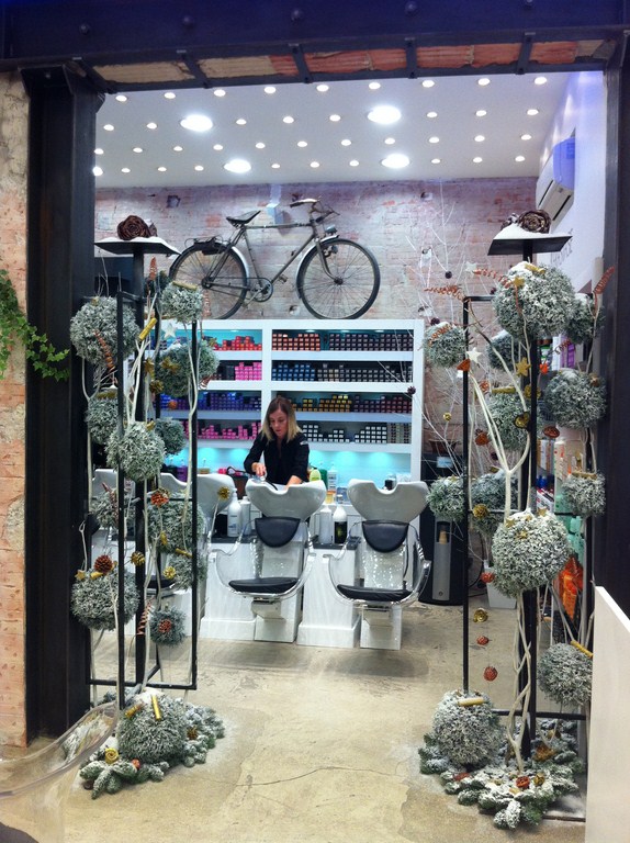 Décor de façade de Noël pour magasin, commerce entreprise sur Marseille