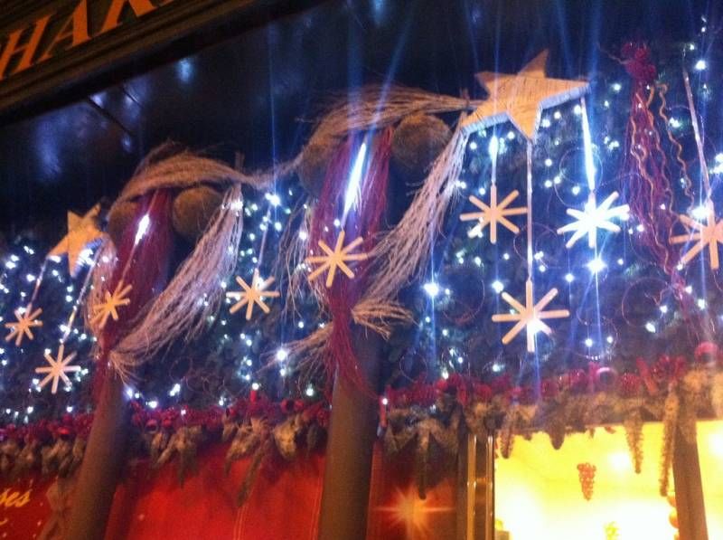 Décorations de noël pour façade de commerce et magasin sur Marseille