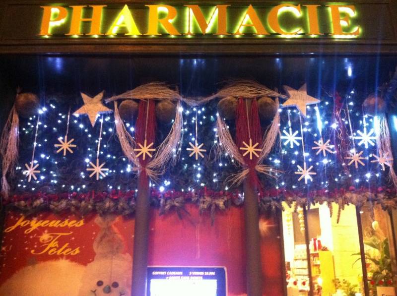 Décorations de noël pour façade de commerce et magasin sur Marseille