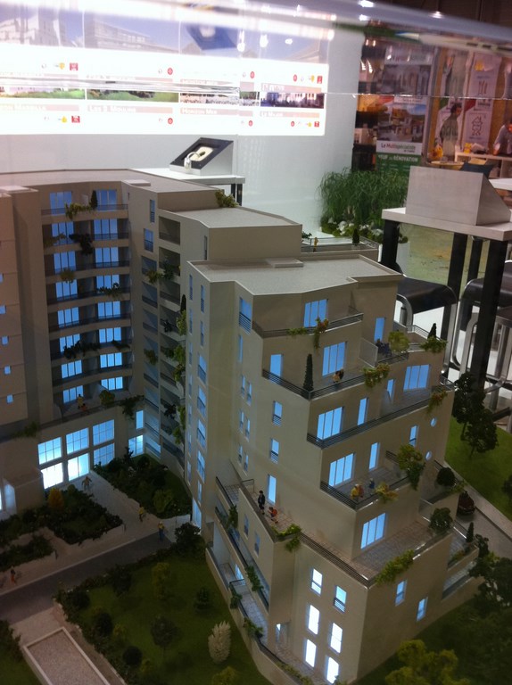 Décoration florale et végétale pour stand exposition pour salon à Marseille,