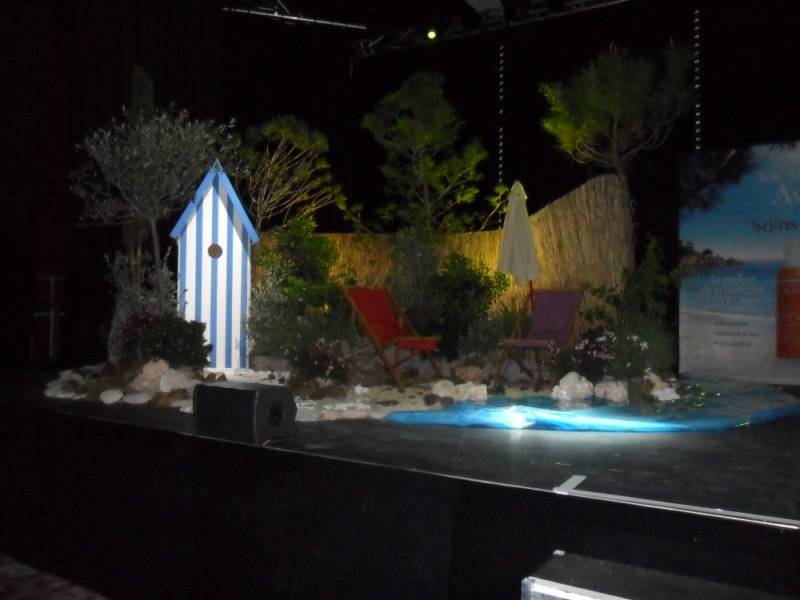 Conception de décor de plantes méditerranéennes en location Marseille