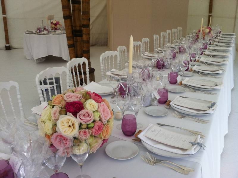 Décor de centre de table de fleurs pour réception, gala, dîner sur Marseille, Orange, Avignon