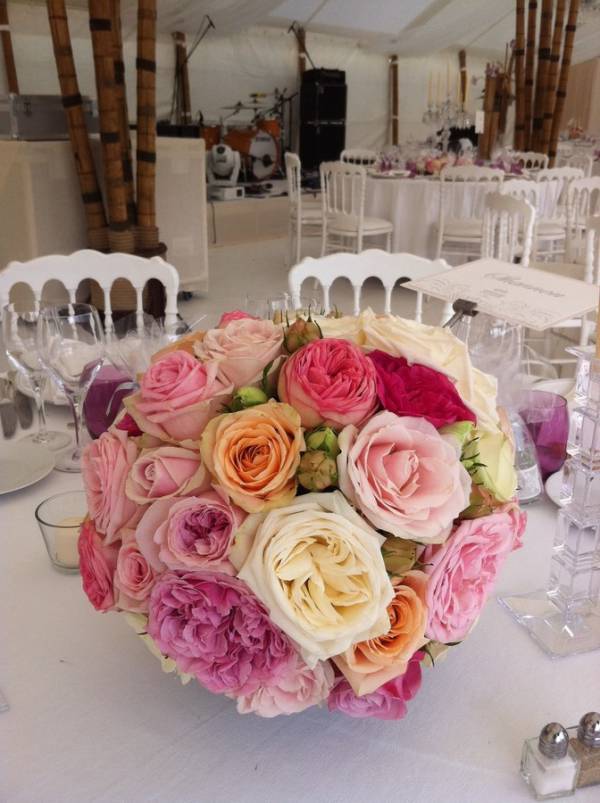 Décor de centre de table de fleurs pour réception, gala, dîner sur Marseille, Orange, Avignon
