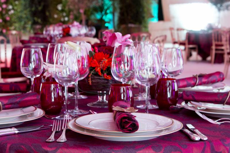 Centre de table de fleurs et plantes pour réception et pour buffet traiteur sur Marseille Les baux de Provence