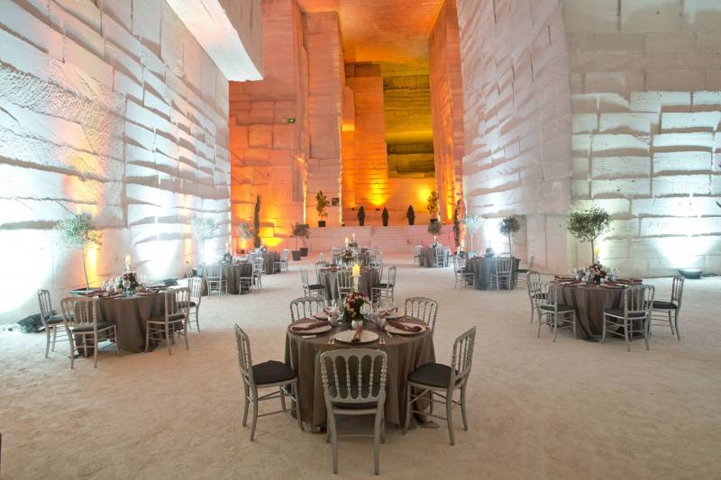 Centre de table de fleurs et plantes pour réception et gala sur St Rémy de Provence, St Tropez, Toulon,