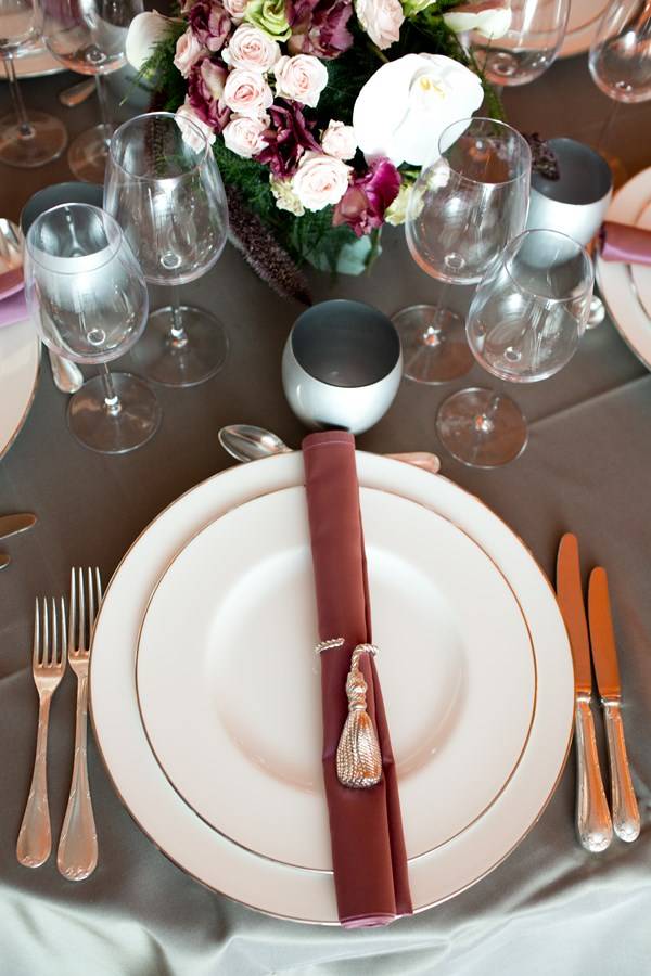 Centre de table de fleurs et plantes pour réception et gala sur St Rémy de Provence, St Tropez, Toulon,