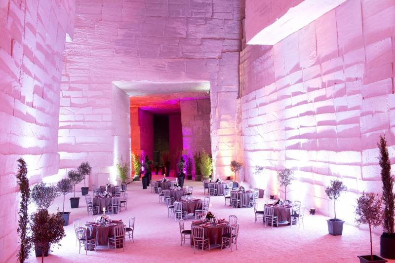 Centre de table de fleurs et plantes pour réception et gala sur St Rémy de Provence, St Tropez, Toulon,