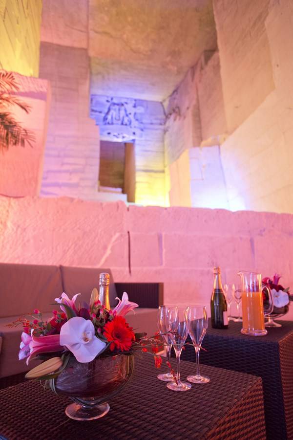 Centre de table de fleurs et plantes pour réception et pour buffet traiteur sur Marseille Les baux de Provence