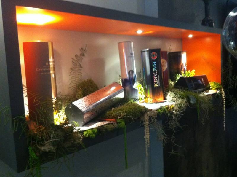 Décoration florale à la location pour stand exposition Monaco