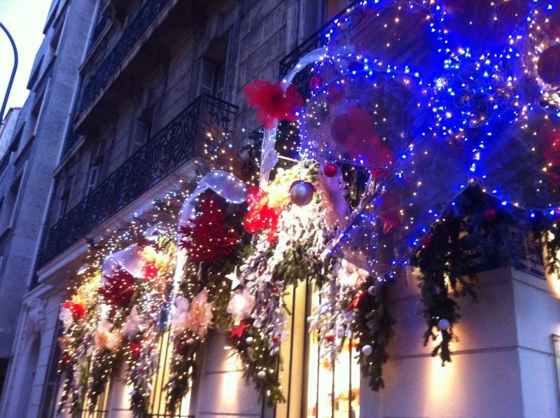 noel décor de façade en location Marseille