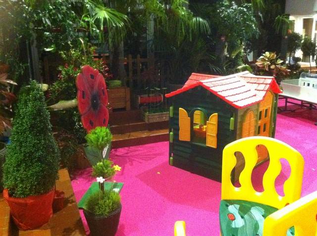 location de plantes pour décor scénique à thème livré sur Marseille, Avignon Toulon