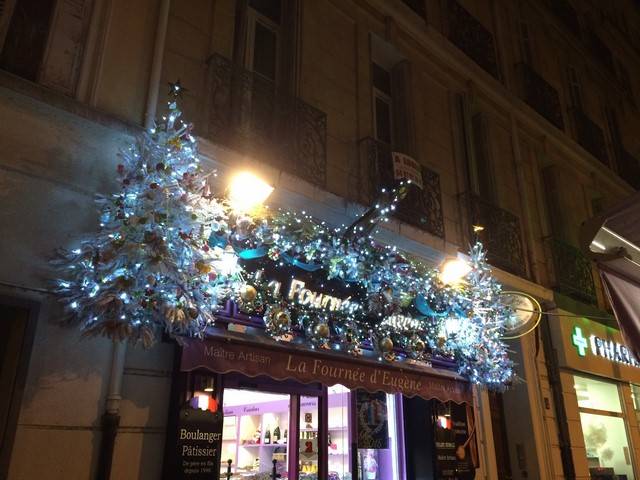 décoration de noël, sapin nordman, lumière pose et retrait Marseille Aix en Provence