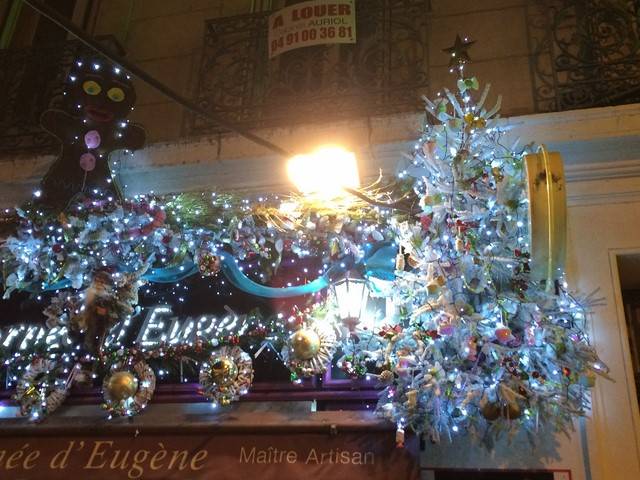 décoration de noël, sapin nordman, lumière pose et retrait Marseille Aix en Provence
