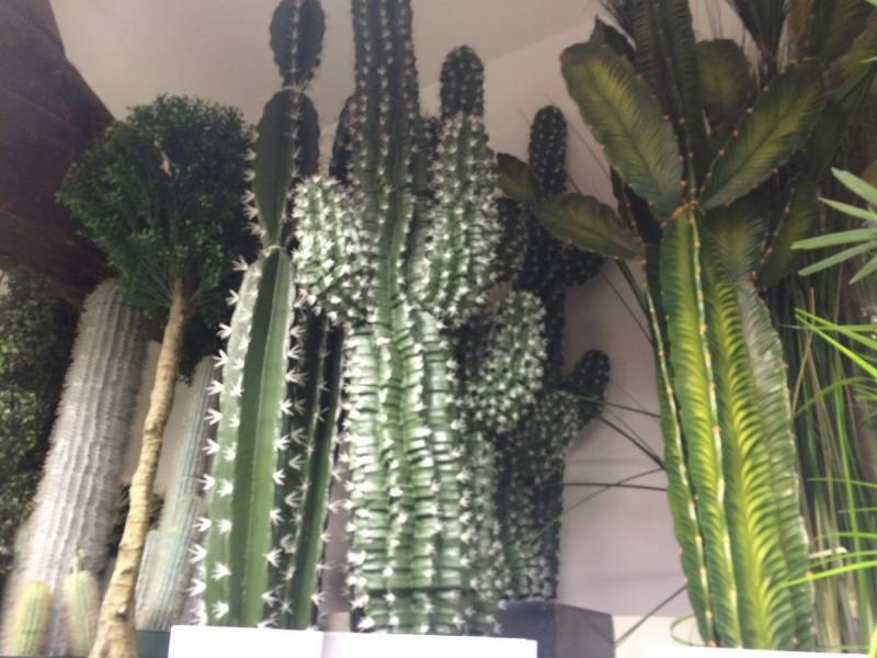 fleurs artificielles, plantes artificielles, feuillages artificiels, compositions florales artificielles sur mesure en location ou vente