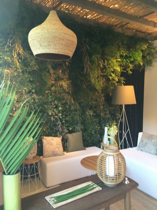 mur végétal éphémère pour stand expo