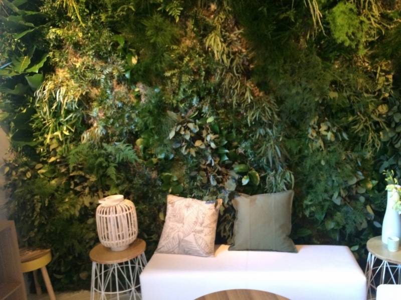 mur végétal éphémère pour stand expo