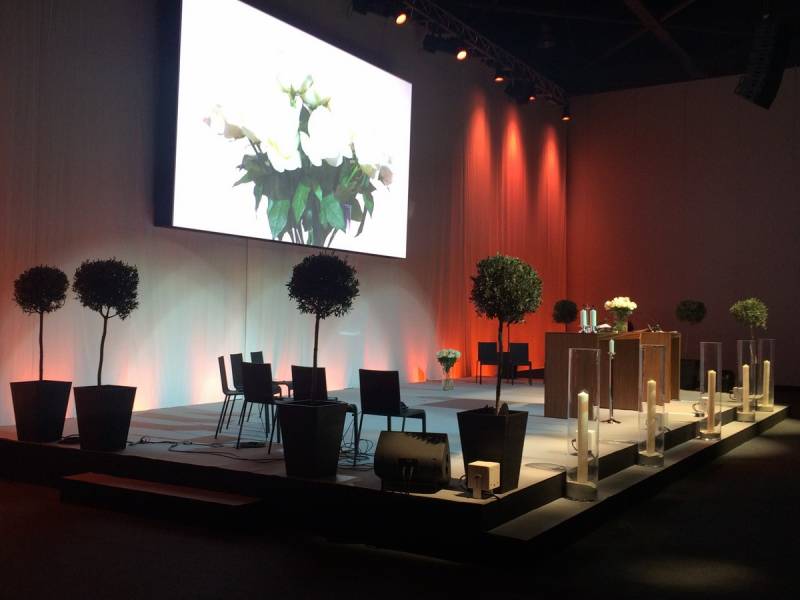 location de plantes oliviers, buis en pots pour événement