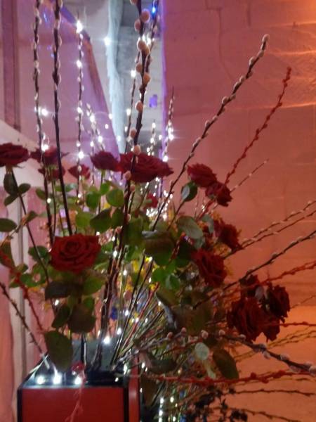 Les roses naomie pour les carrés rouge.