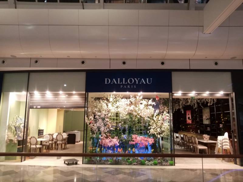 Le restaurant Dalloyau décoré par Clorofil events.