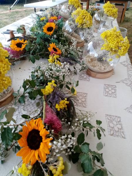 Fabrication de centres de table pour un mariage de style champêtre Provençal à Carpentras dans le Vaucluse