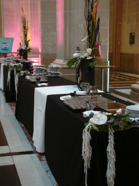 compositions florales pour mariage buffet traiteur centre de table décor de salle de réception paca avignon aix en provence