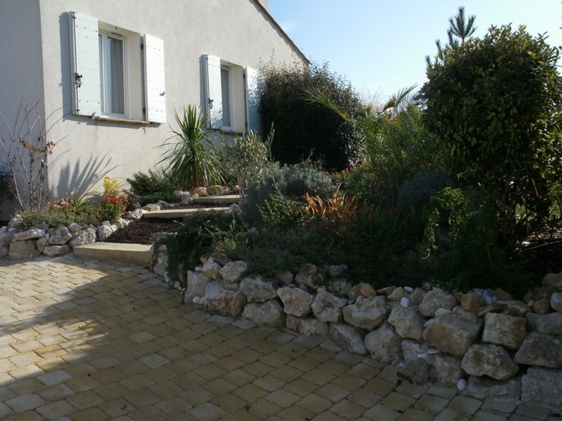 création de jardin espace vert paysagiste Salernes Draguignan  paca