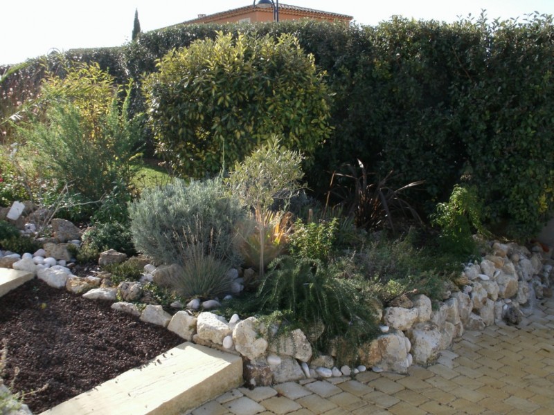 création de jardin espace vert paysagiste Salernes Draguignan  paca