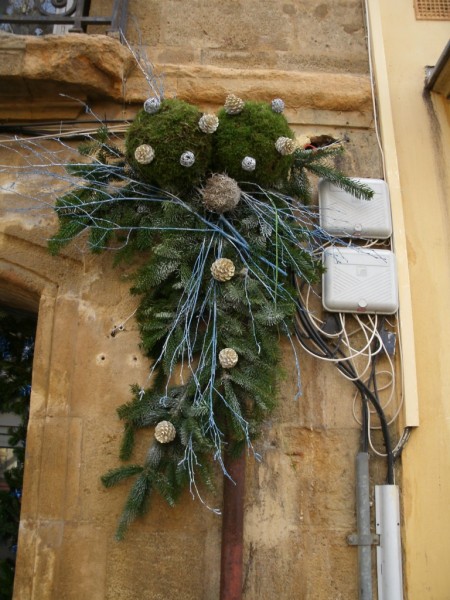 Location pose et retrait de décoration de façade de noël Aix en Provence