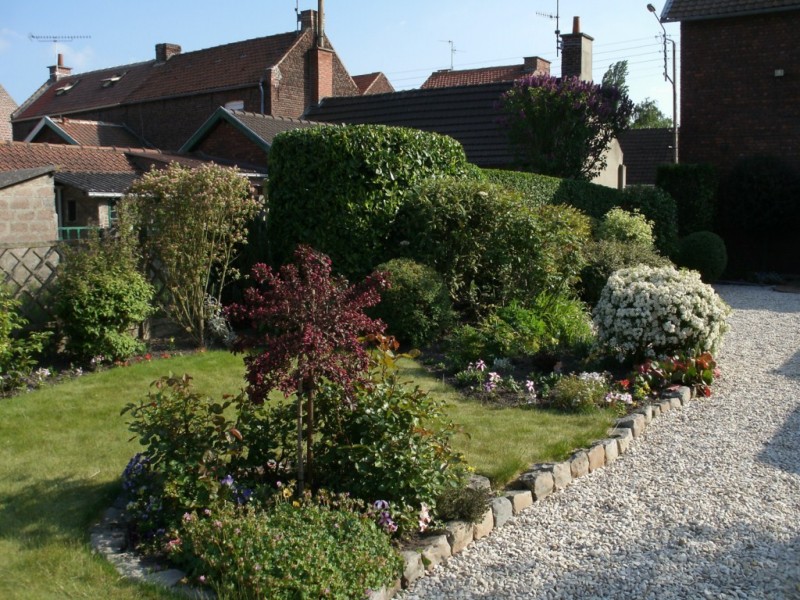 création de jardin espace vert paysagiste avignon salon de provence aix en provence paca