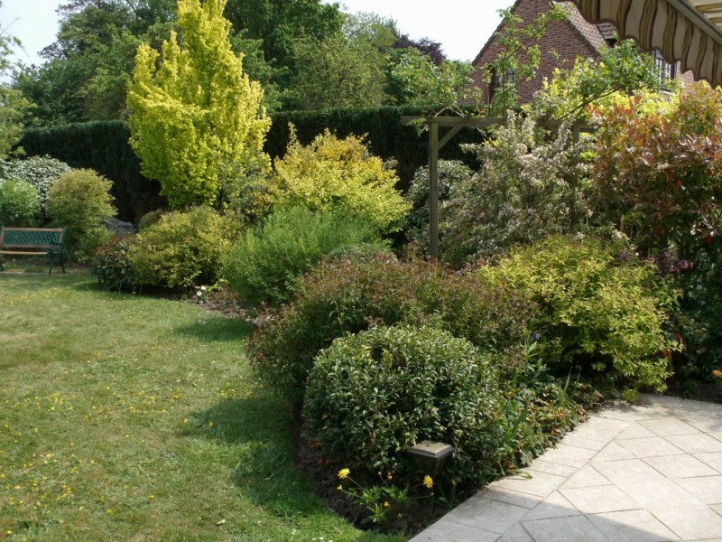 création de jardin espace vert paysagiste avignon salon de provence aix en provence paca