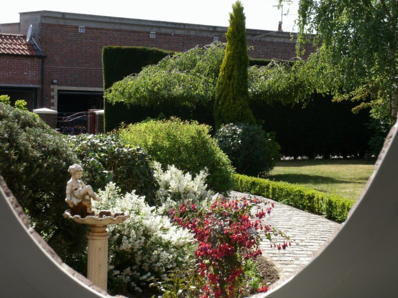 création de jardin espace vert paysagiste avignon salon de provence aix en provence paca